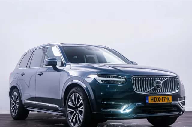 Volvo XC90 (2021) thumbnail 4