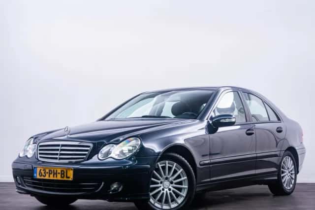 Mercedes-Benz C-Klasse (2004) thumbnail 1