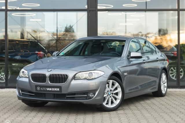BMW 5-Serie (2011) thumbnail 1