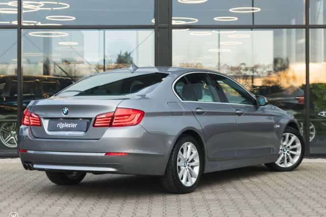BMW 5-Serie (2011) thumbnail 4
