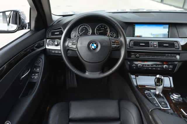 BMW 5-Serie (2011) thumbnail 6