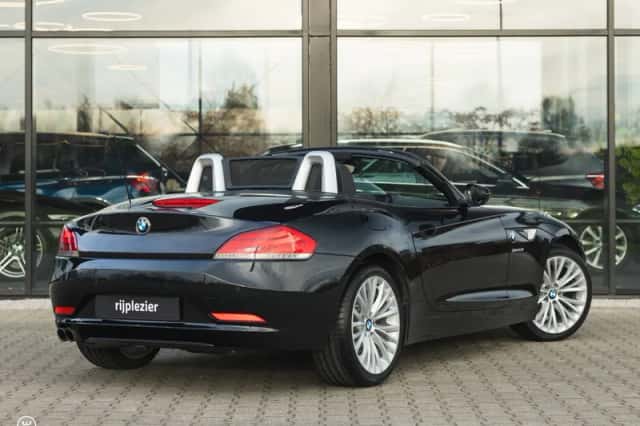 BMW Z4 (2009) thumbnail 4
