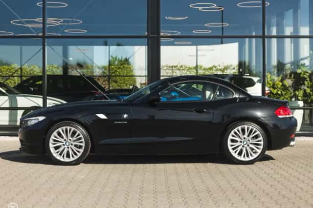 BMW Z4 (2011) thumbnail 3