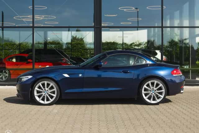 BMW Z4 (2009) thumbnail 3