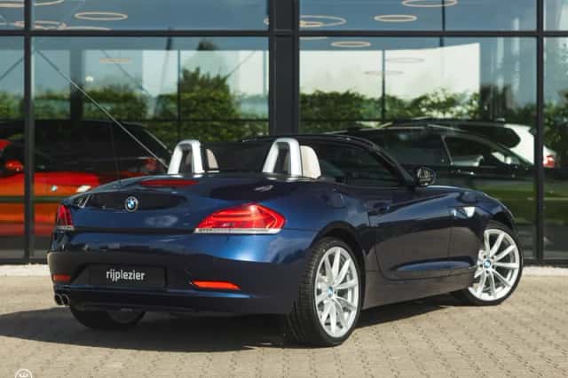 BMW Z4 (2009) thumbnail 4
