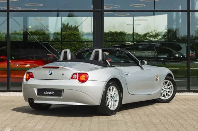 BMW Z4 (2004) thumbnail 4