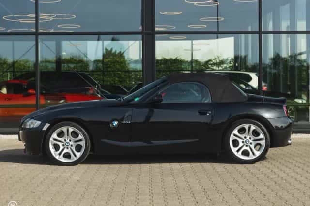 BMW Z4 (2006) thumbnail 3