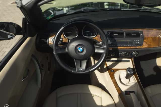 BMW Z4 (2006) thumbnail 6