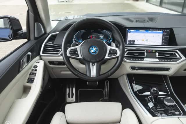BMW X5 (2022) thumbnail 6