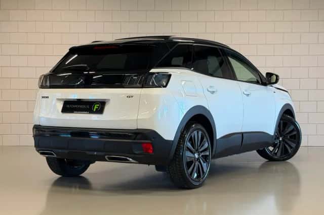 Peugeot 3008 (2023) thumbnail 2