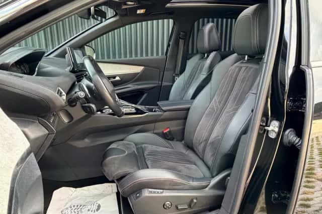 Peugeot 3008 (2021) thumbnail 3
