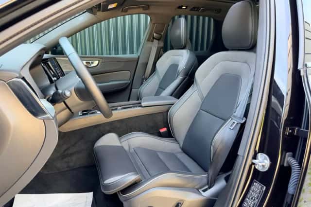 Volvo XC60 (2025) thumbnail 4