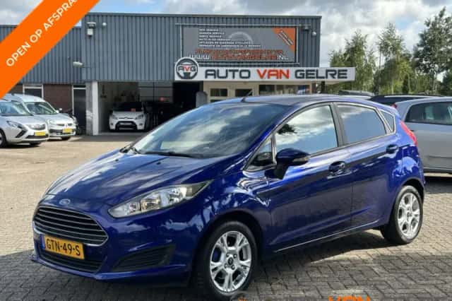 Ford Fiesta (2014) thumbnail 1