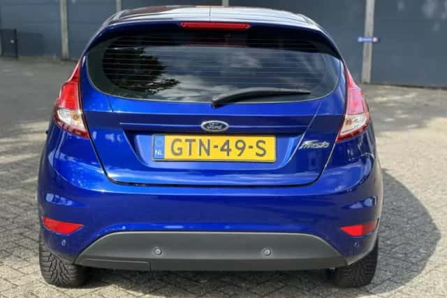 Ford Fiesta (2014) thumbnail 5