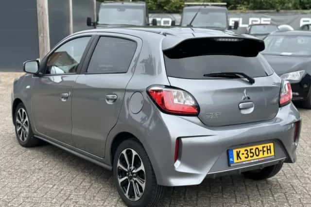 Mitsubishi Space Star (2020) thumbnail 3