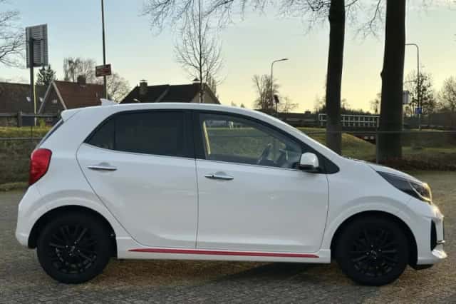 Kia Picanto (2020) thumbnail 6
