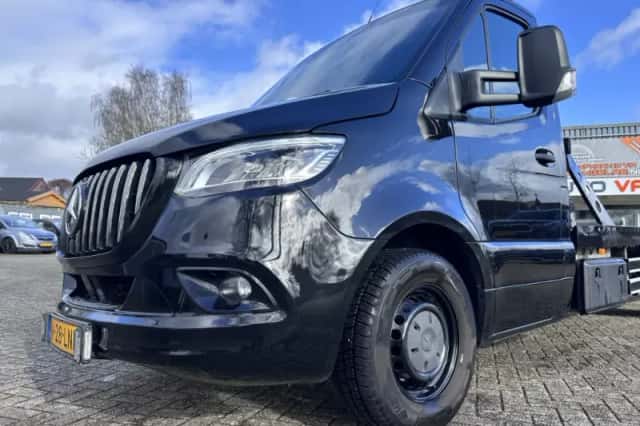 Mercedes-Benz Sprinter (2020) thumbnail 3