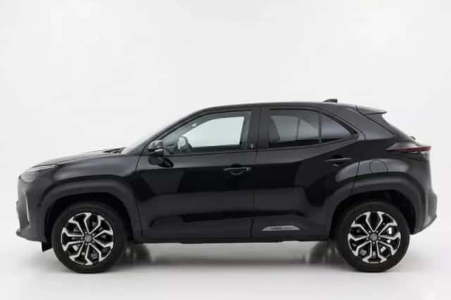 Toyota Yaris Cross (2021) thumbnail 2
