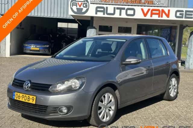 Volkswagen Golf (2011) thumbnail 1
