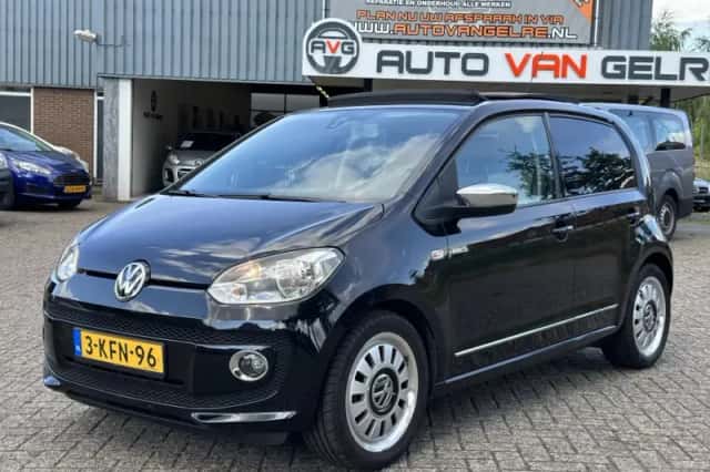 Volkswagen Up! (2013) thumbnail 2