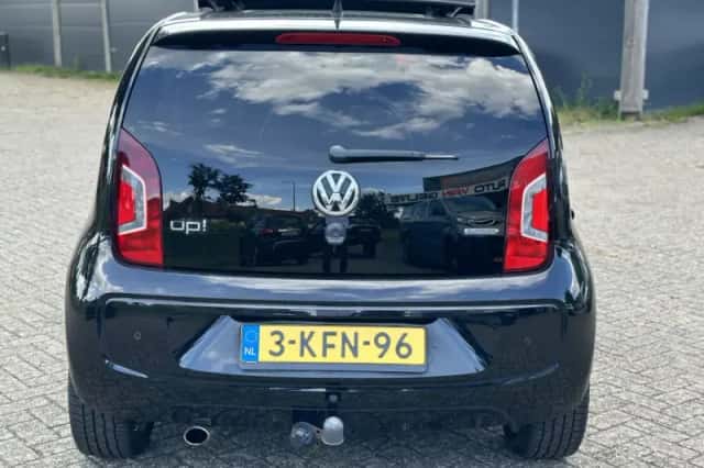 Volkswagen Up! (2013) thumbnail 5