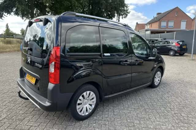 Citroën Berlingo (2010) thumbnail 4