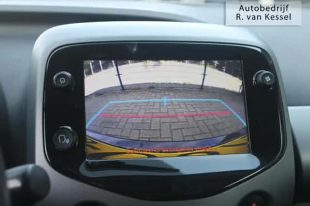 Toyota Aygo (2019) thumbnail 4