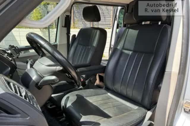Volkswagen Transporter (2019) thumbnail 5