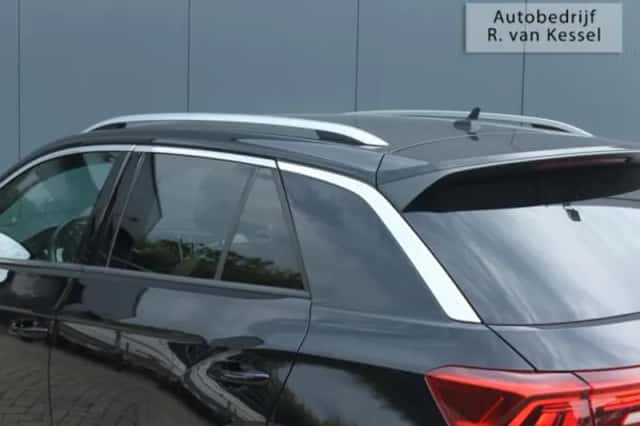 Volkswagen T-Roc (2019) thumbnail 5