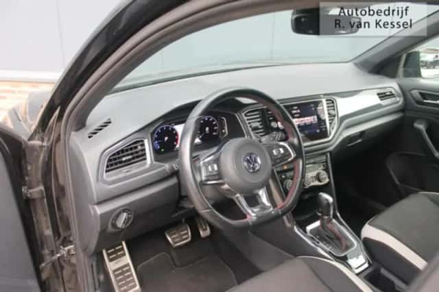 Volkswagen T-Roc (2019) thumbnail 6