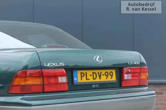 Lexus LS (1996) thumbnail 4