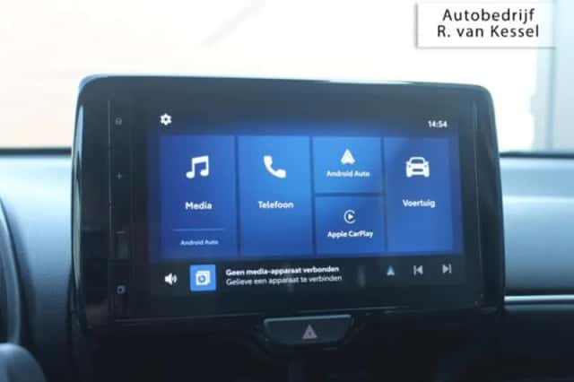 Toyota Yaris (2025) thumbnail 5