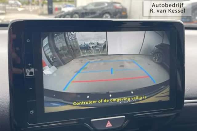 Toyota Yaris (2024) thumbnail 6