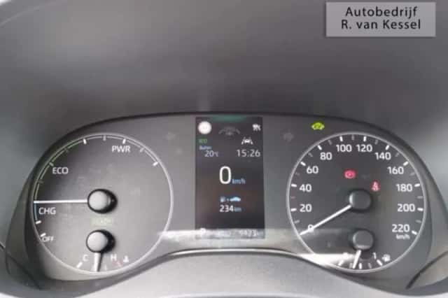 Toyota Yaris (2025) thumbnail 6