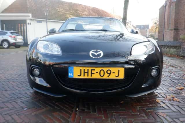 Mazda MX-5 (2013) thumbnail 6