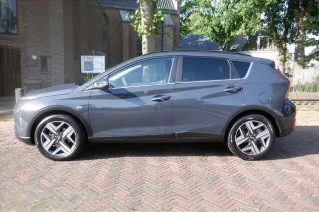 Hyundai Bayon (2023) thumbnail 2