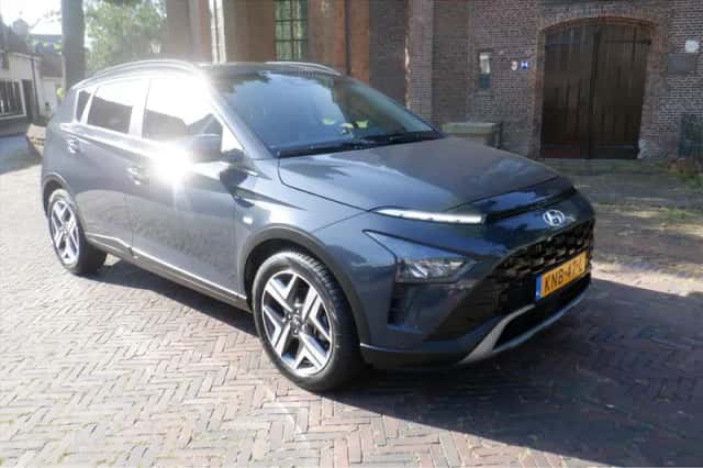 Hyundai Bayon (2023) thumbnail 3