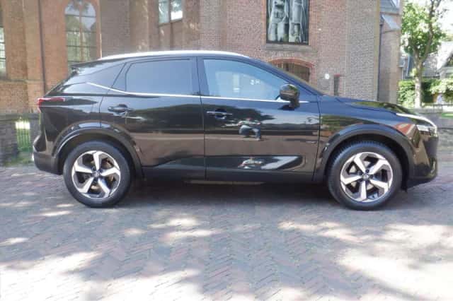 Nissan Qashqai (2021) thumbnail 1
