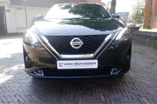 Nissan Qashqai (2021) thumbnail 3