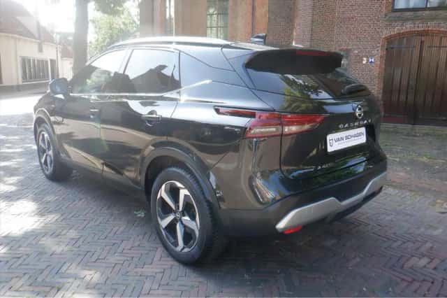 Nissan Qashqai (2021) thumbnail 5