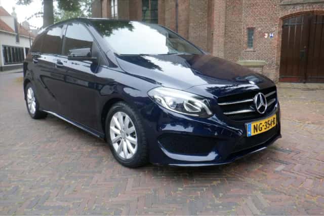 Mercedes-Benz B-Klasse (2017) thumbnail 3