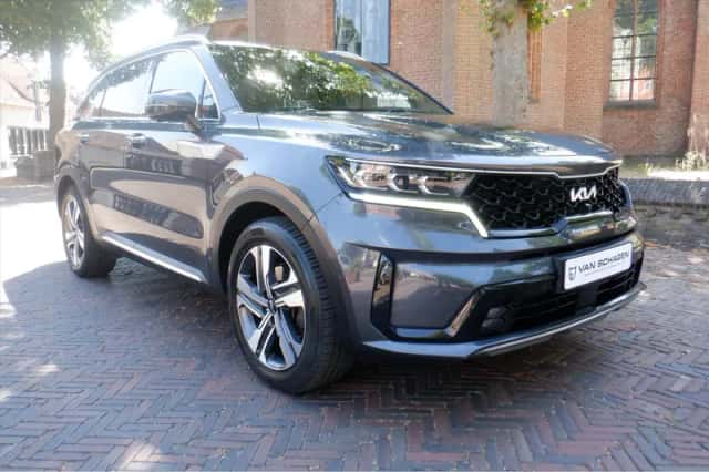 Kia Sorento (2021) thumbnail 3