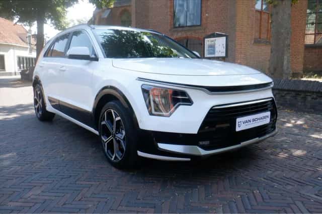 Kia Niro (2023) thumbnail 2