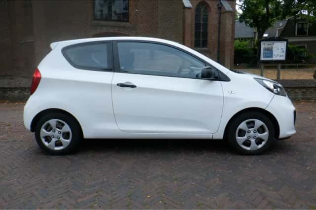 Kia Picanto (2012) thumbnail 1