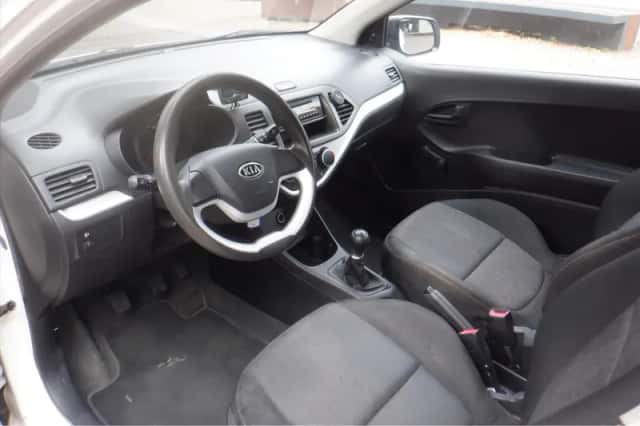 Kia Picanto (2012) thumbnail 3