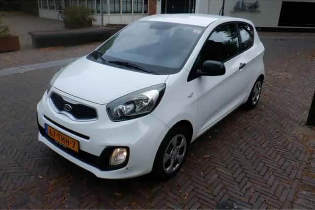 Kia Picanto (2012) thumbnail 3