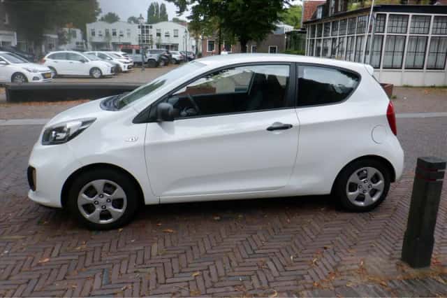 Kia Picanto (2012) thumbnail 4