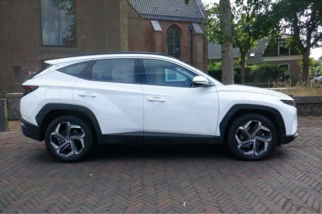 Hyundai Tucson (2022) thumbnail 1