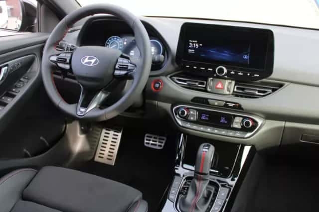 Hyundai i30 (2025) thumbnail 2