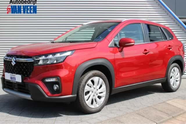 Suzuki S-Cross (2023) thumbnail 1